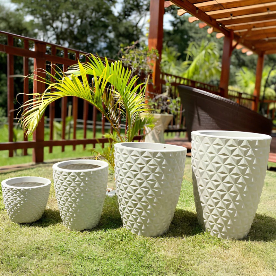 Pack de 4 Maceteros ¡Ligeros, Resistentes y con Estilo!
